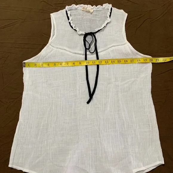 Flower & Feather Women´s White Top Blouse, Size XL - Picture 14 of 16